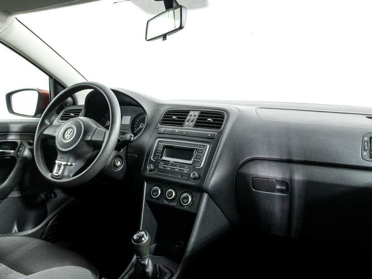 Фольксваген Поло б/у, 2014, Механическая. Фото: #8