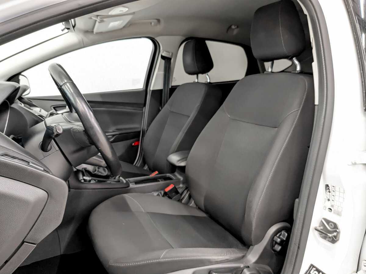 Форд Фокус б/у, 2015, Механическая. Фото: #16