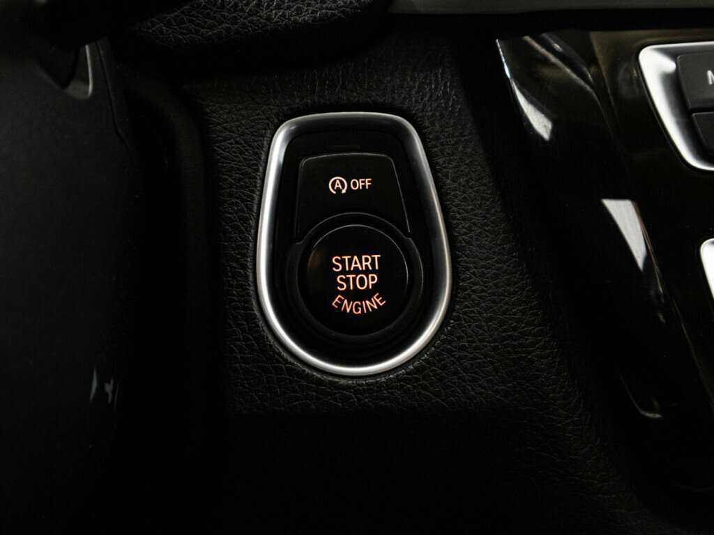 БМВ 3 серии б/у, 2016, Автоматическая. Фото: #18