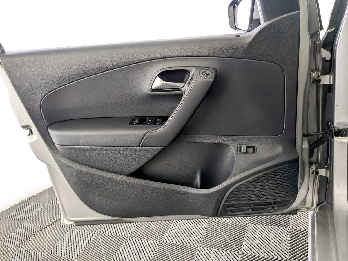 Фольксваген Поло б/у, 2019, Автоматическая. Фото: #18