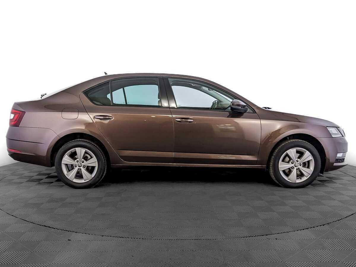 Шкода Октавия б/у, 2019, Роботизированная. Фото: #3