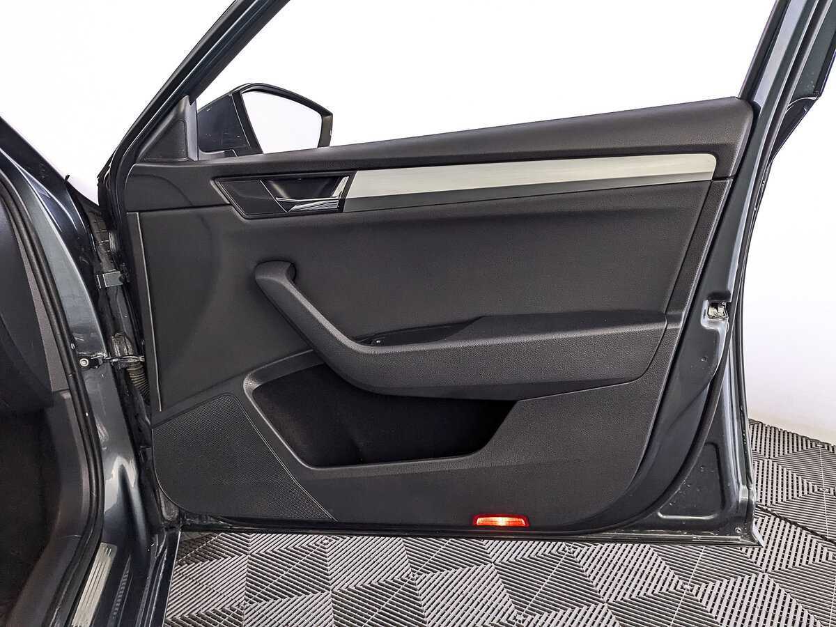 Шкода Суперб б/у, 2019, Роботизированная. Фото: #24