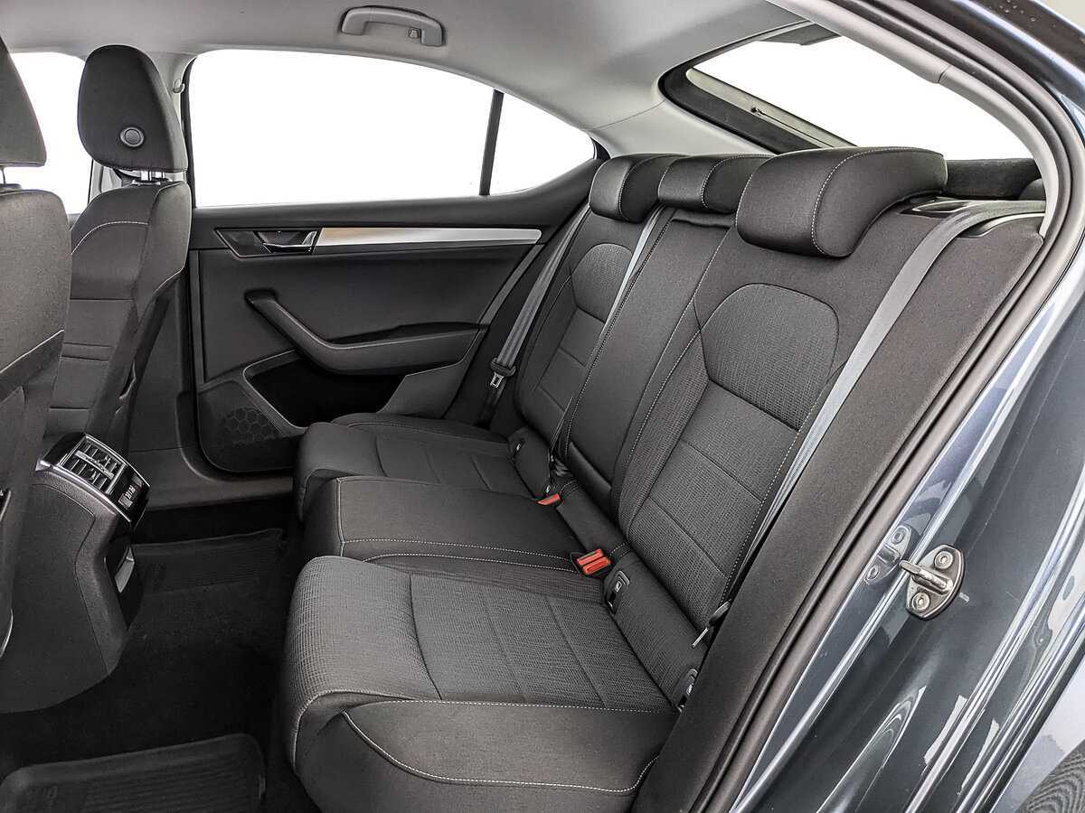 Шкода Суперб б/у, 2019, Роботизированная. Фото: #16