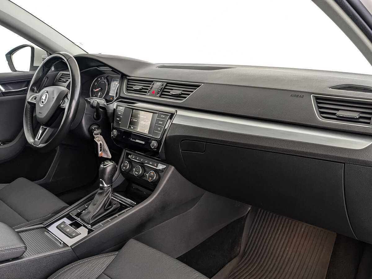 Шкода Суперб б/у, 2017, Роботизированная. Фото: #12