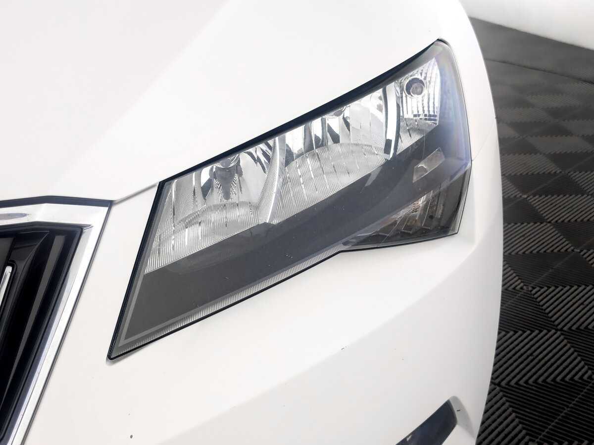 Шкода Суперб б/у, 2017, Роботизированная. Фото: #16