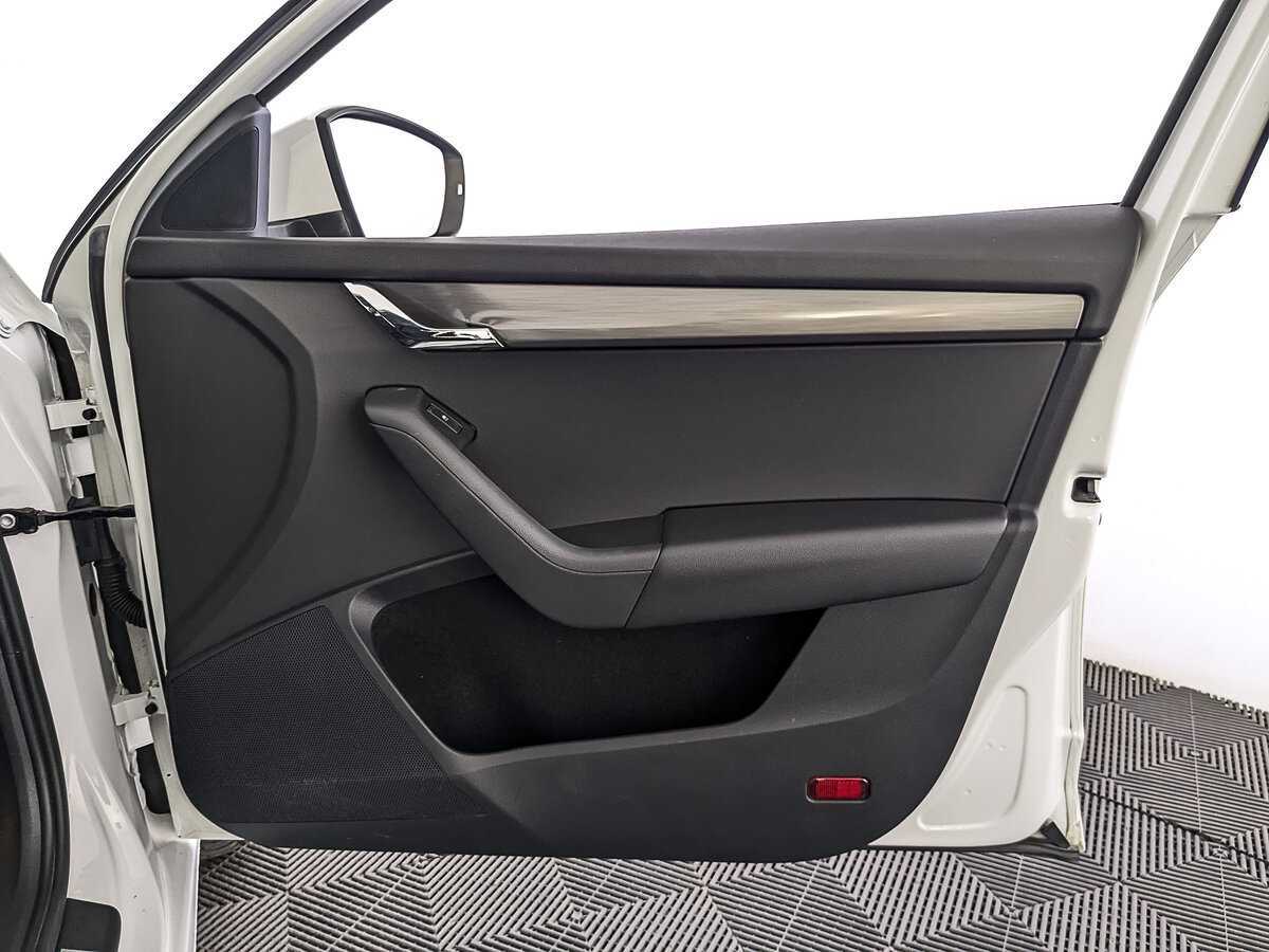 Шкода Октавия б/у, 2018, Роботизированная. Фото: #24