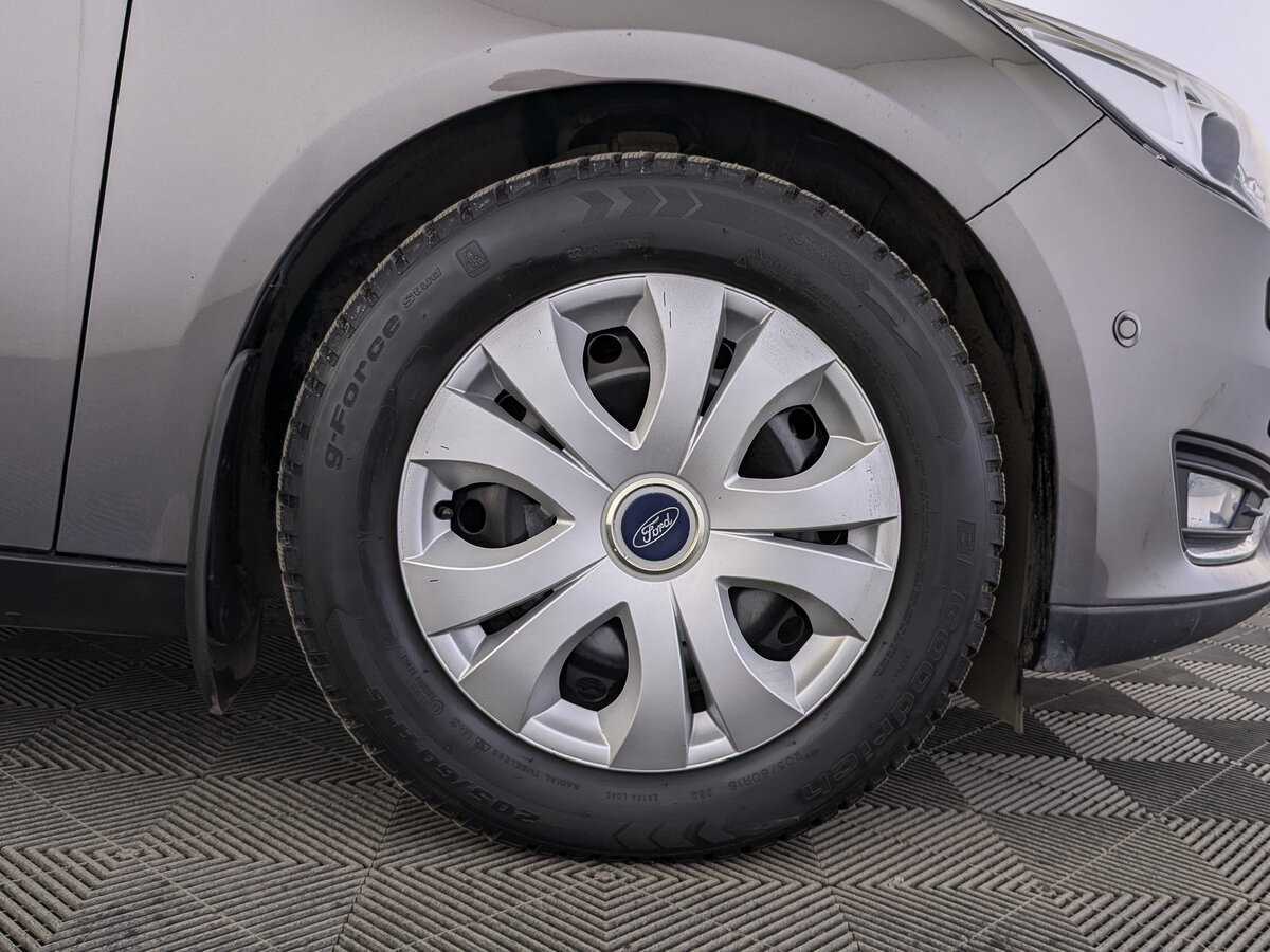 Форд Фокус б/у, 2017, Автоматическая. Фото: #11