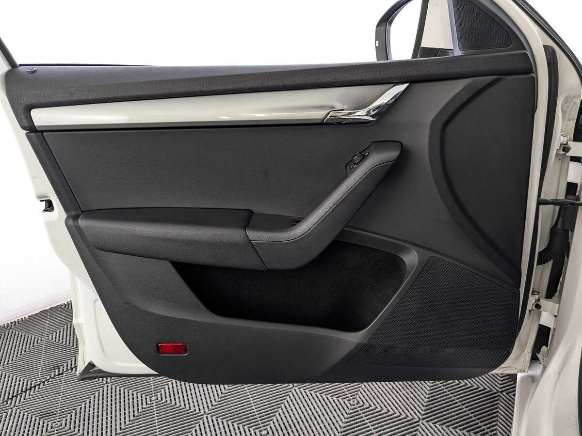 Шкода Октавия б/у, 2014, Роботизированная. Фото: #17