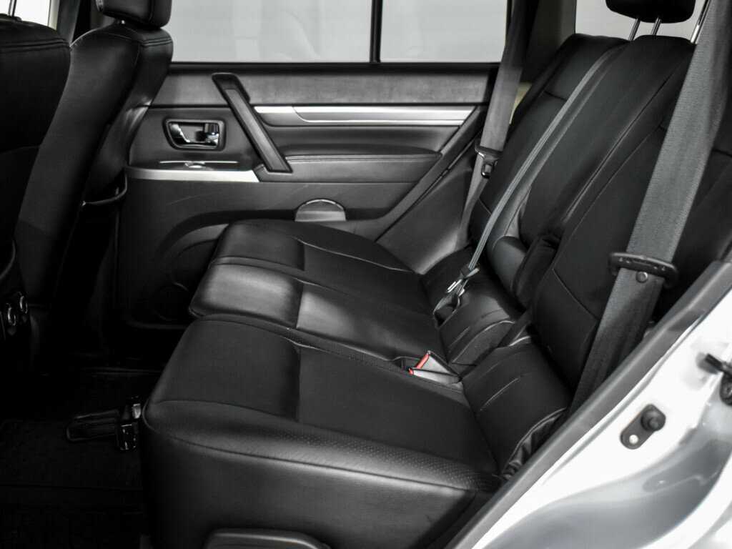 Митсубиши Паджеро б/у, 2013, Автоматическая. Фото: #13