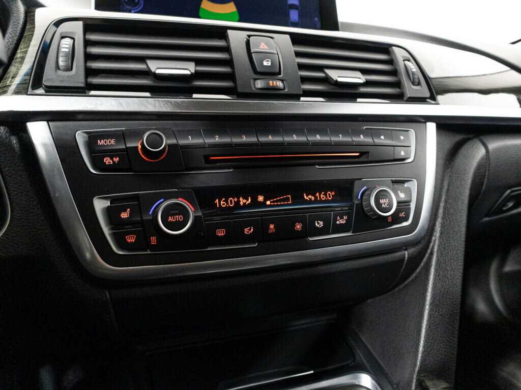 БМВ 3 серии б/у, 2012, Автоматическая. Фото: #16