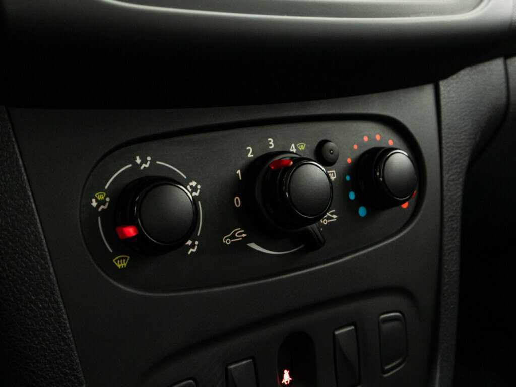 Рено Сандеро б/у, 2016, Механическая. Фото: #14