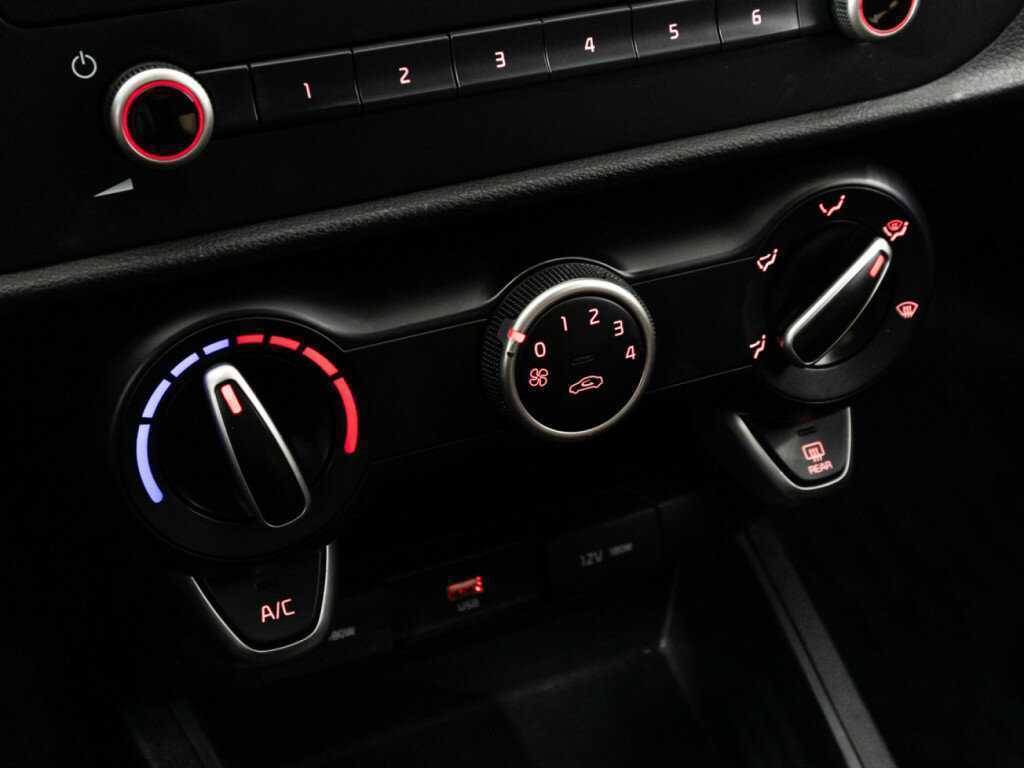 Киа Рио б/у, 2022, Автоматическая. Фото: #19