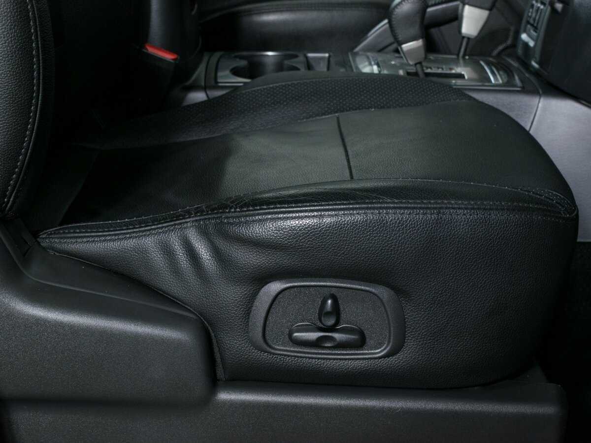 Митсубиши Паджеро б/у, 2013, Автоматическая. Фото: #13