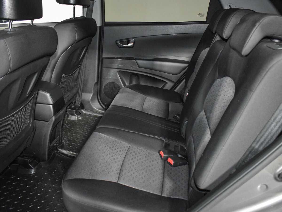 Сан-Ён Актион б/у, 2013, Автоматическая. Фото: #11