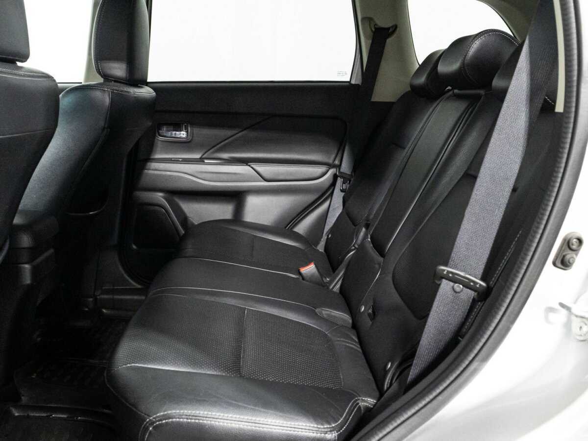 Митсубиши Оутлэндер б/у, 2016, Вариатор. Фото: #9