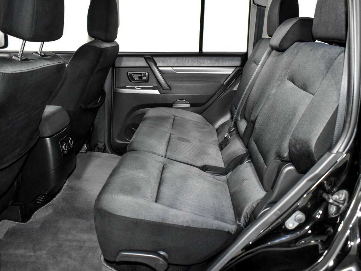 Митсубиши Паджеро б/у, 2013, Автоматическая. Фото: #7