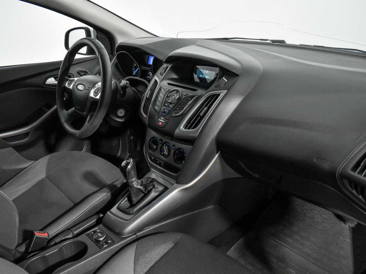 Форд Фокус б/у, 2015, Механическая. Фото: #12