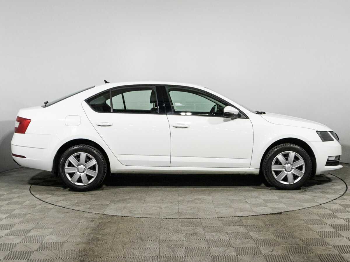 Шкода Октавия б/у, 2020, Роботизированная. Фото: #3