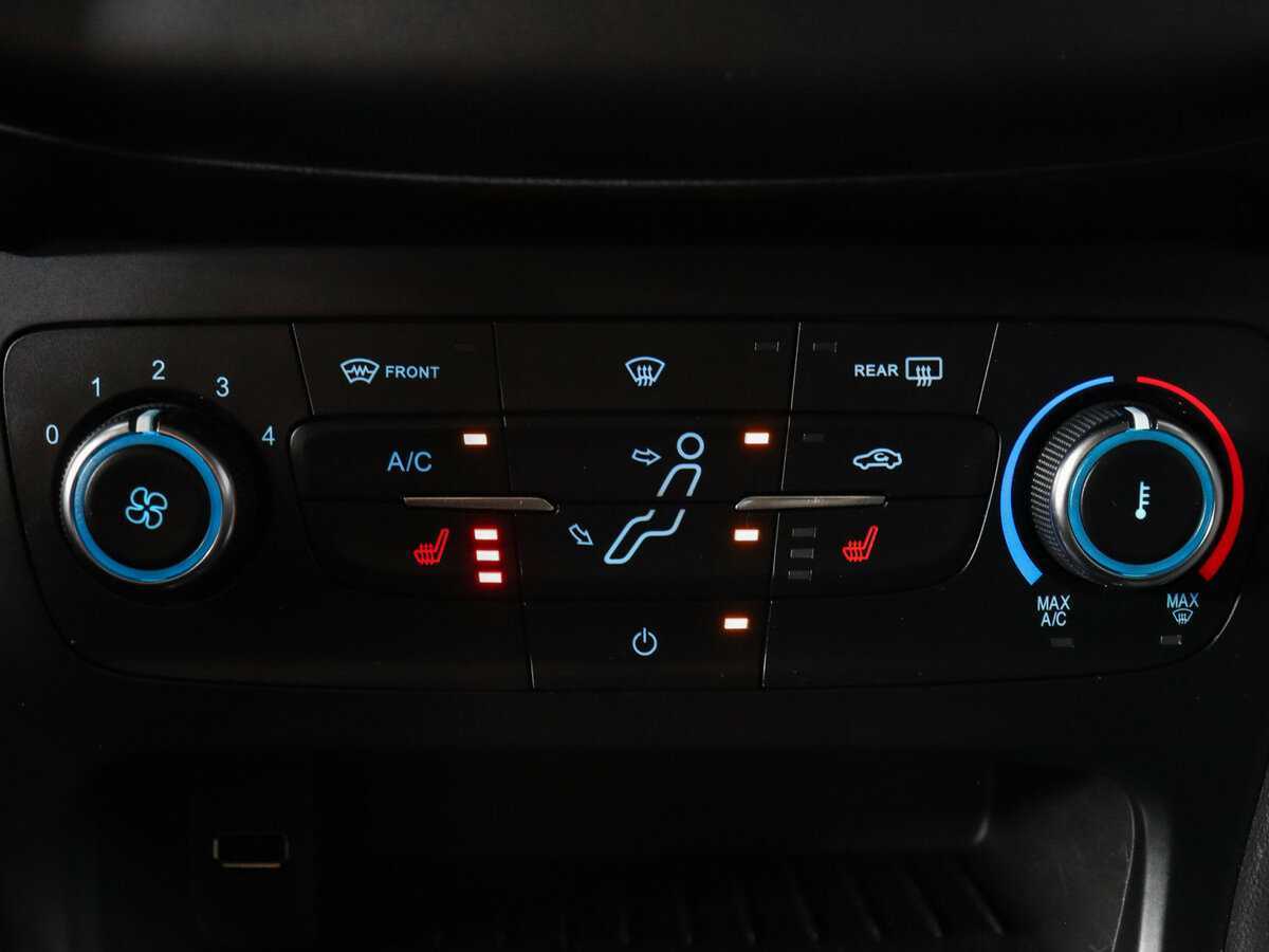 Форд Фокус б/у, 2015, Механическая. Фото: #20