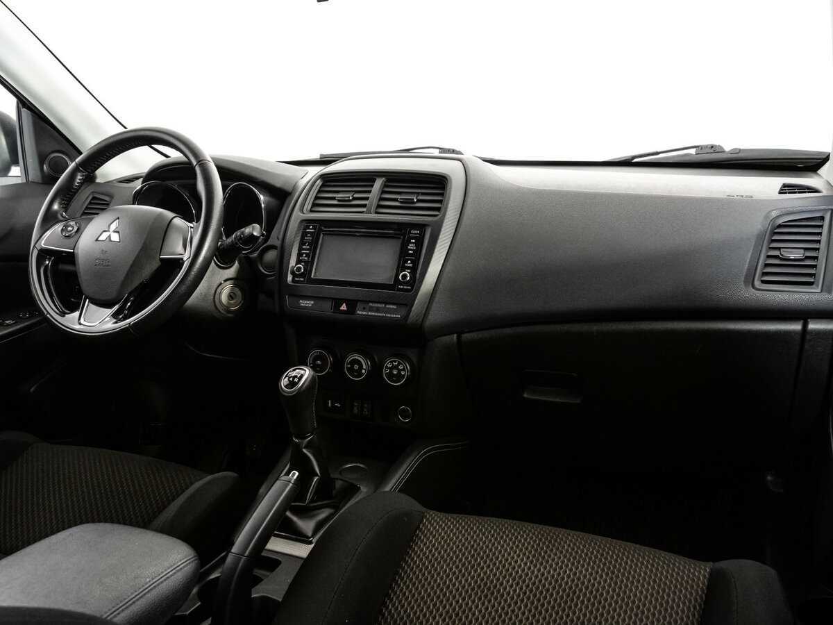 Митсубиши АС-Икс б/у, 2018, Механическая. Фото: #6