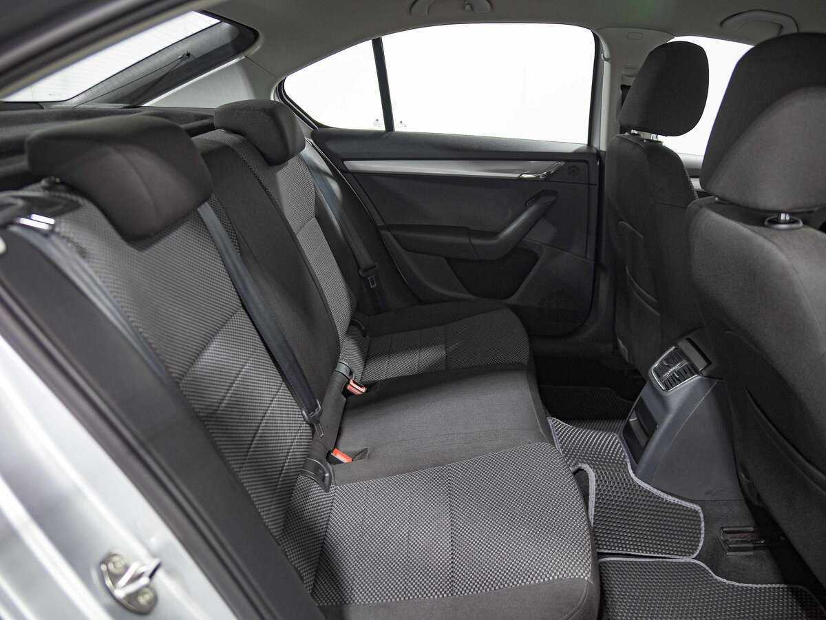 Шкода Октавия б/у, 2014, Роботизированная. Фото: #11