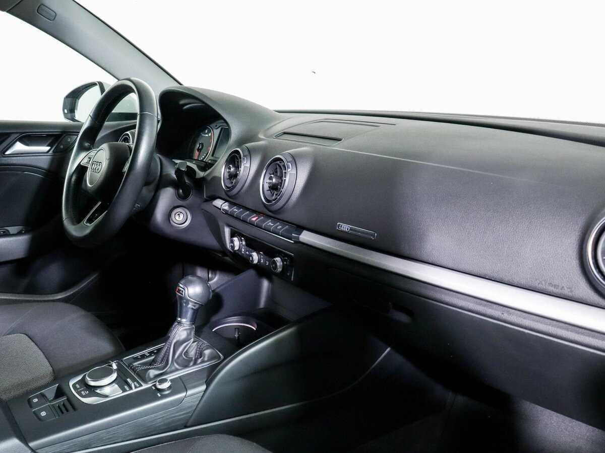 Ауди А3 б/у, 2018, Роботизированная. Фото: #8