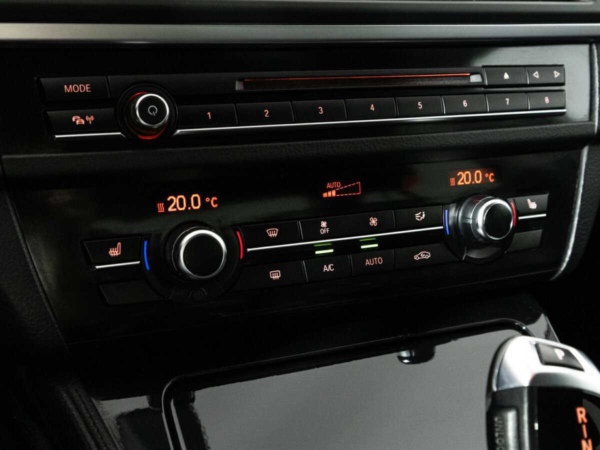 БМВ 5 серии б/у, 2016, Автоматическая. Фото: #18