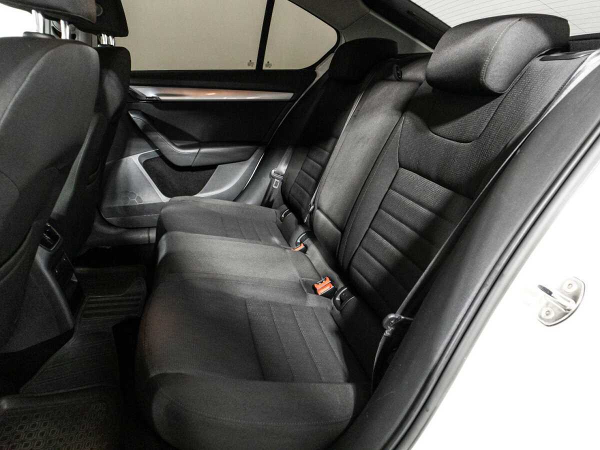 Шкода Октавия б/у, 2013, Роботизированная. Фото: #7