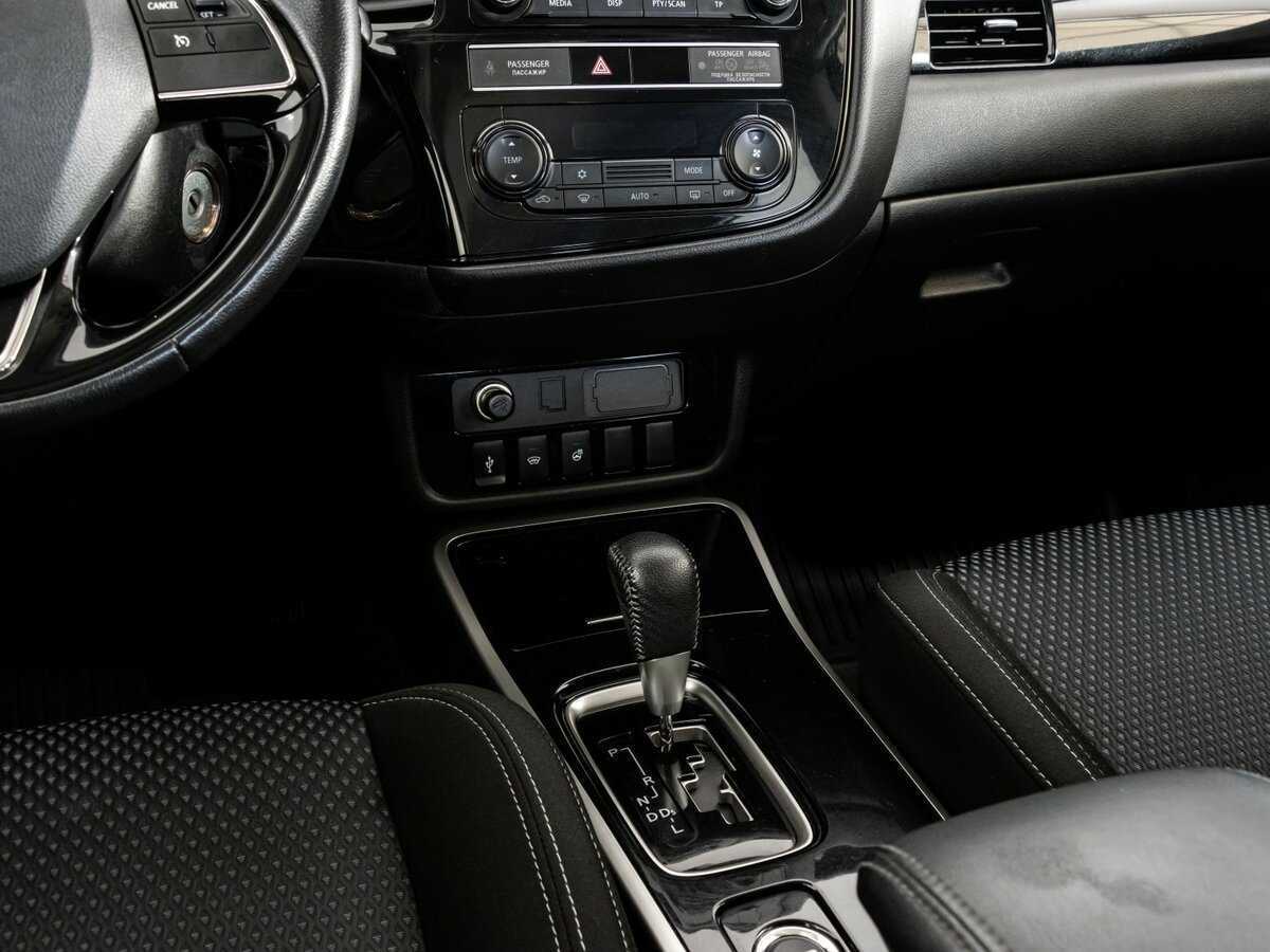 Митсубиши Оутлэндер б/у, 2018, Вариатор. Фото: #9