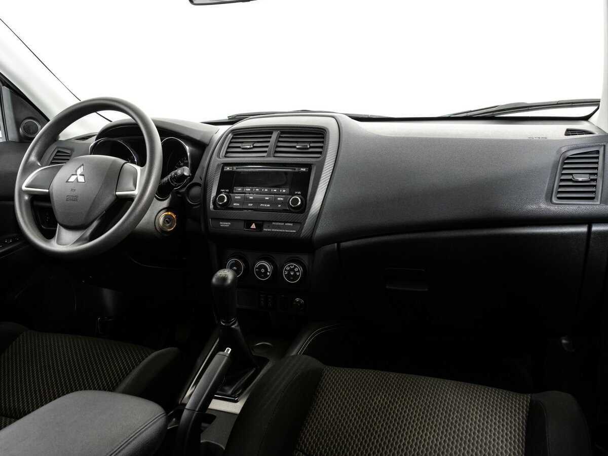 Митсубиши АС-Икс б/у, 2017, Механическая. Фото: #6