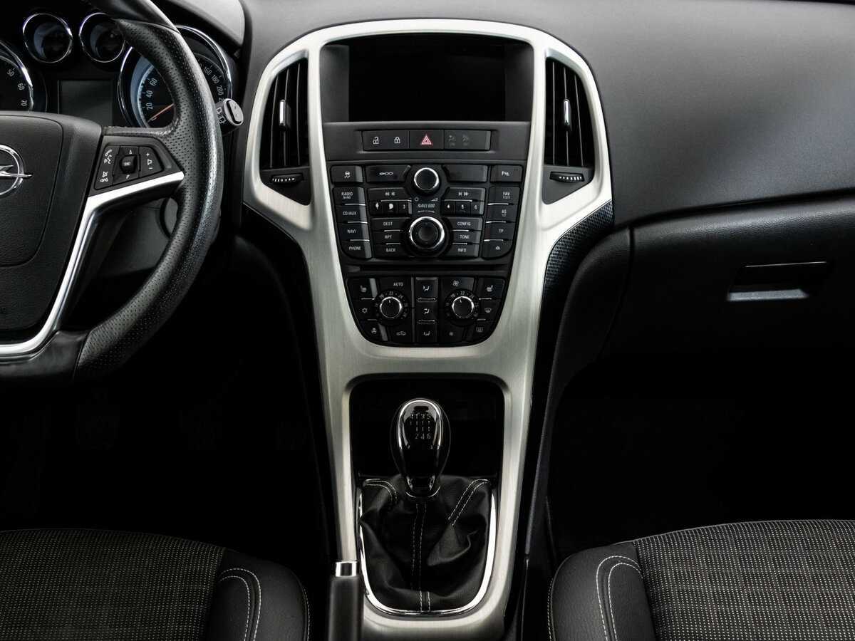 Опель Астра б/у, 2012, Механическая. Фото: #11