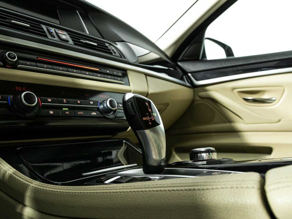 БМВ 5 серии б/у, 2014, Автоматическая. Фото: #18