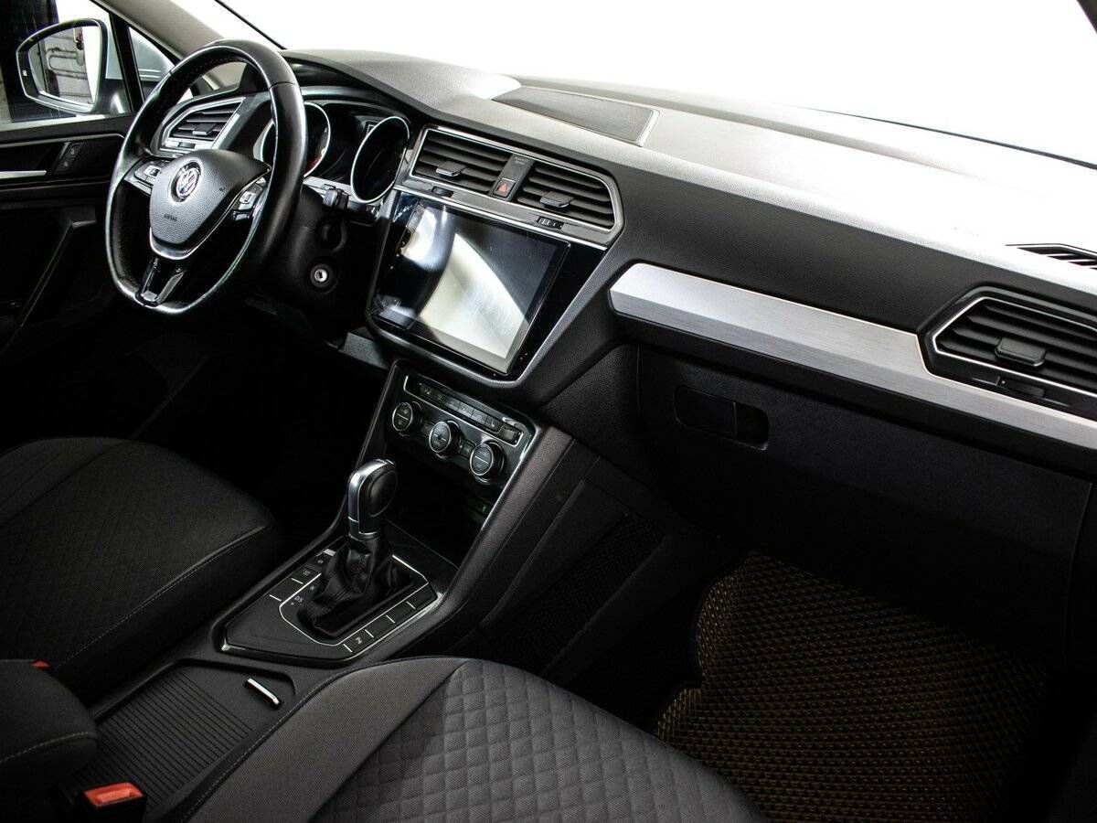 Фольксваген Тигуан б/у, 2017, Роботизированная. Фото: #6