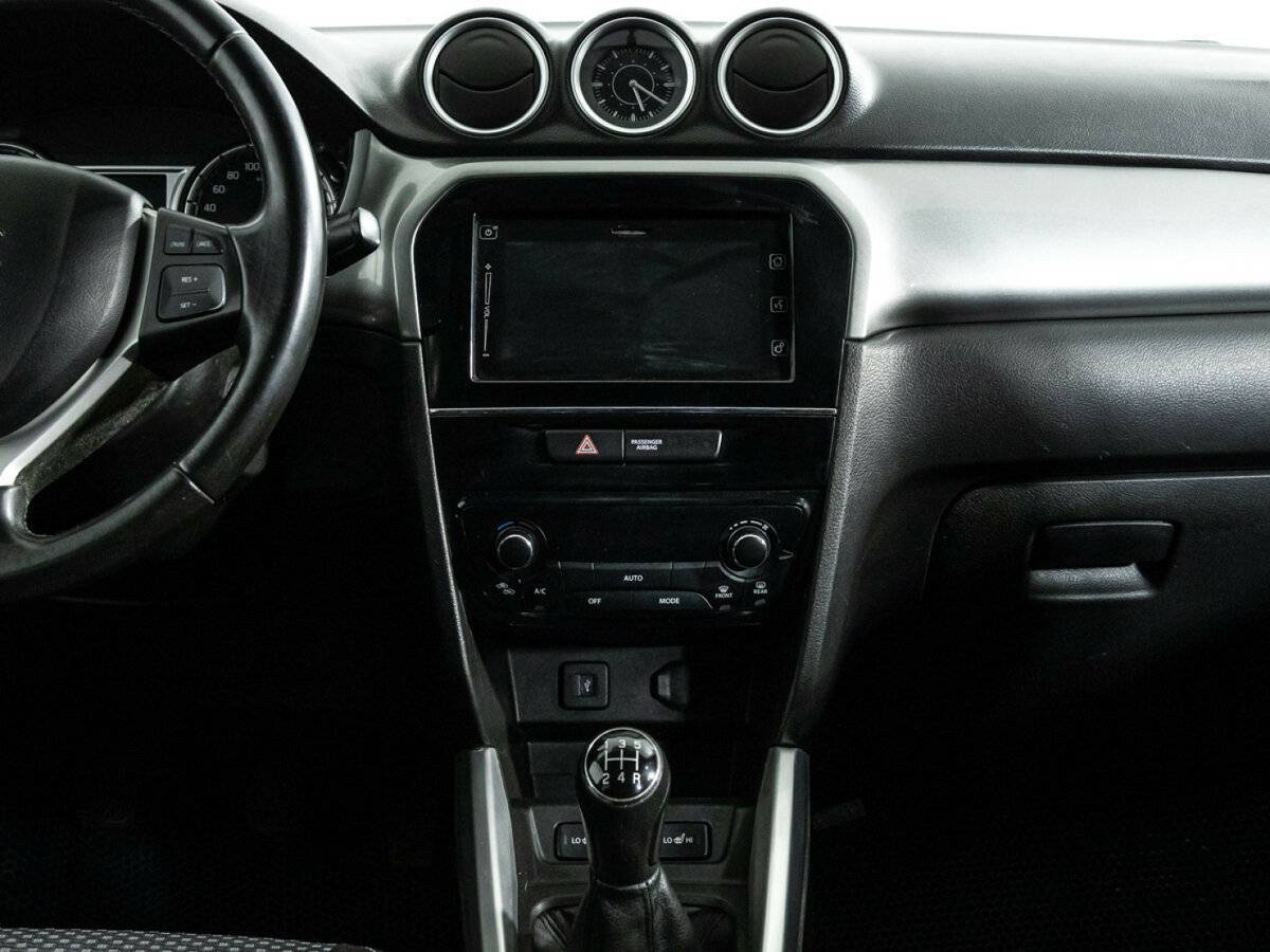 Сузуки Витара б/у, 2016, Механическая. Фото: #13