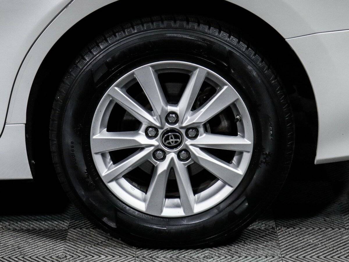 Тойота Камри б/у, 2020, Автоматическая. Фото: #11