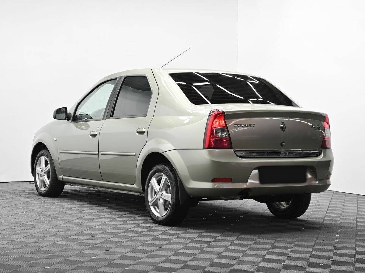 Рено Логан б/у, 2013, Механическая. Фото: #2