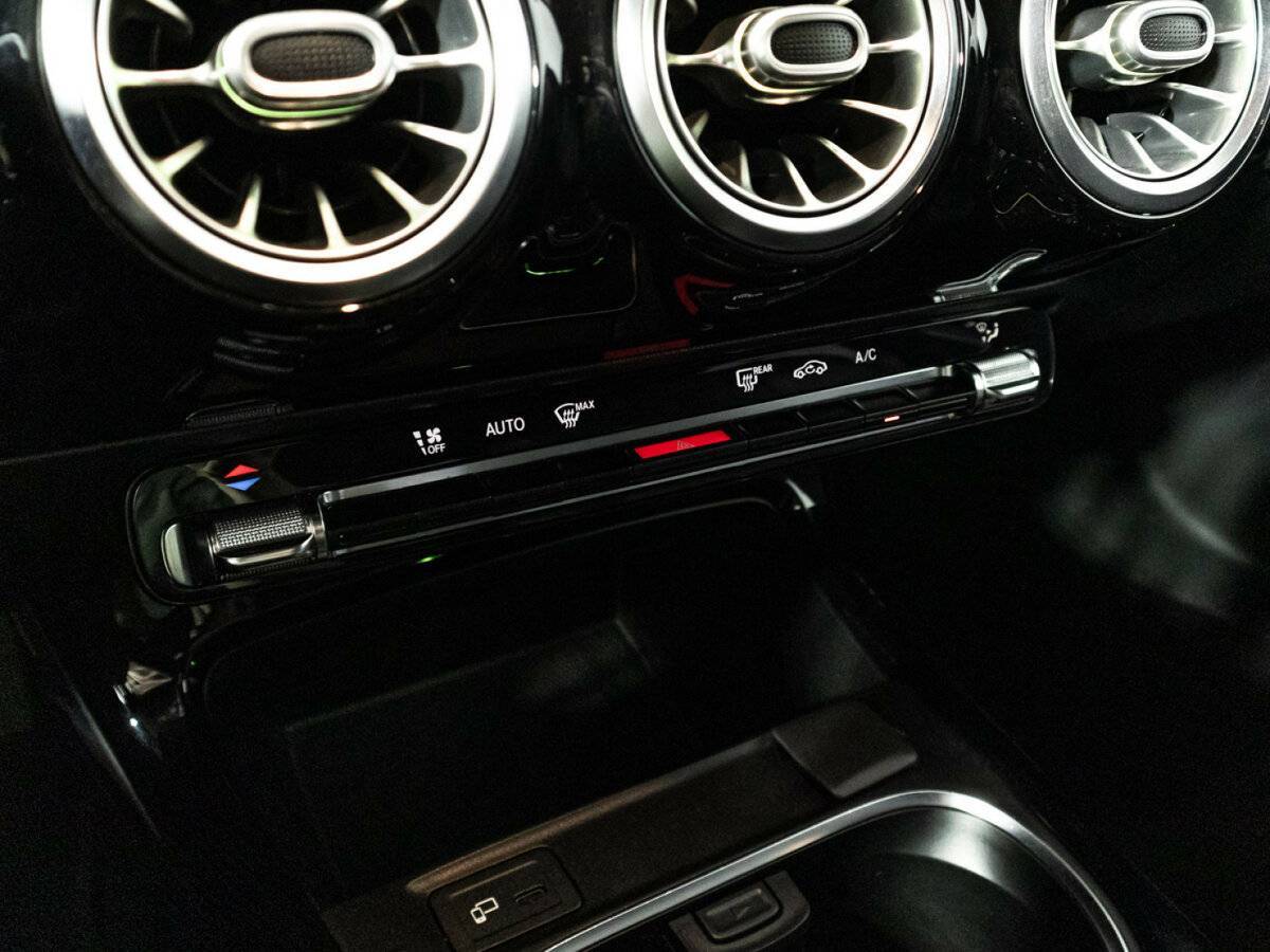 Мерседес-Бенц А-Класс б/у, 2018, Роботизированная. Фото: #14