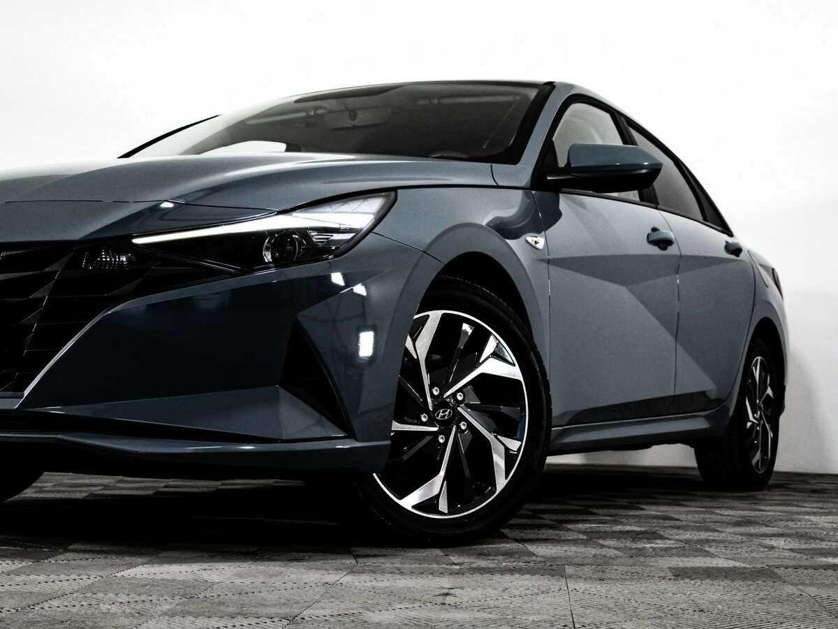 Хендай Елантра б/у, 2021, Автоматическая. Фото: #1