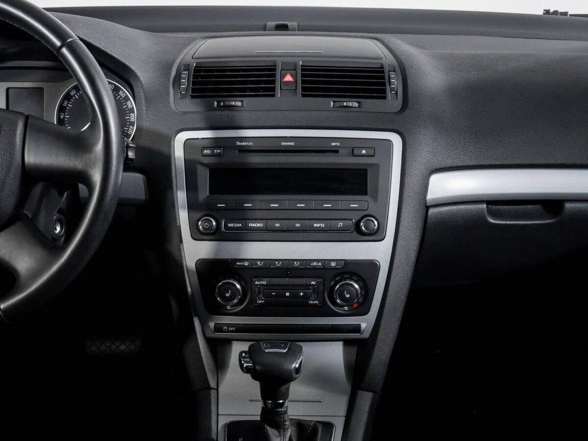 Шкода Октавия б/у, 2012, Роботизированная. Фото: #10