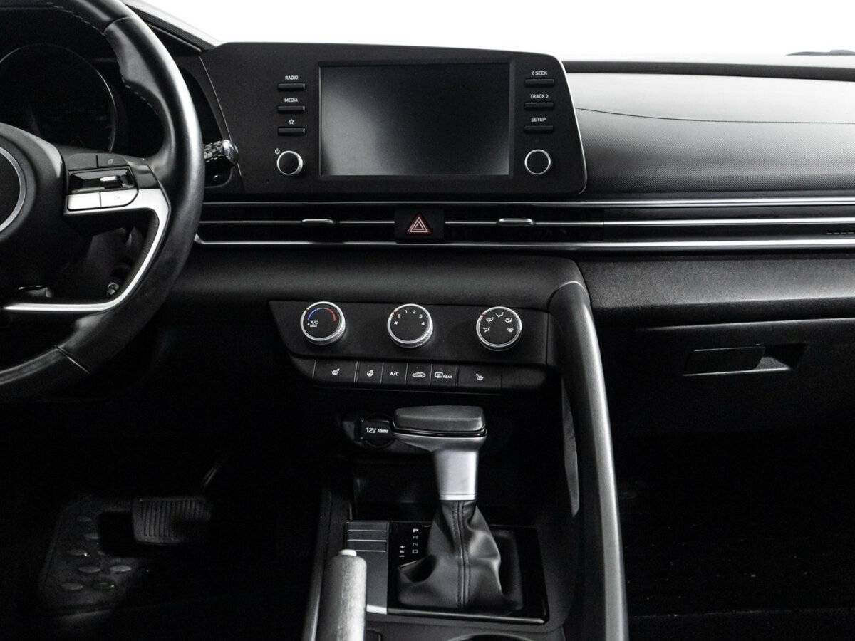 Хендай Елантра б/у, 2021, Автоматическая. Фото: #13