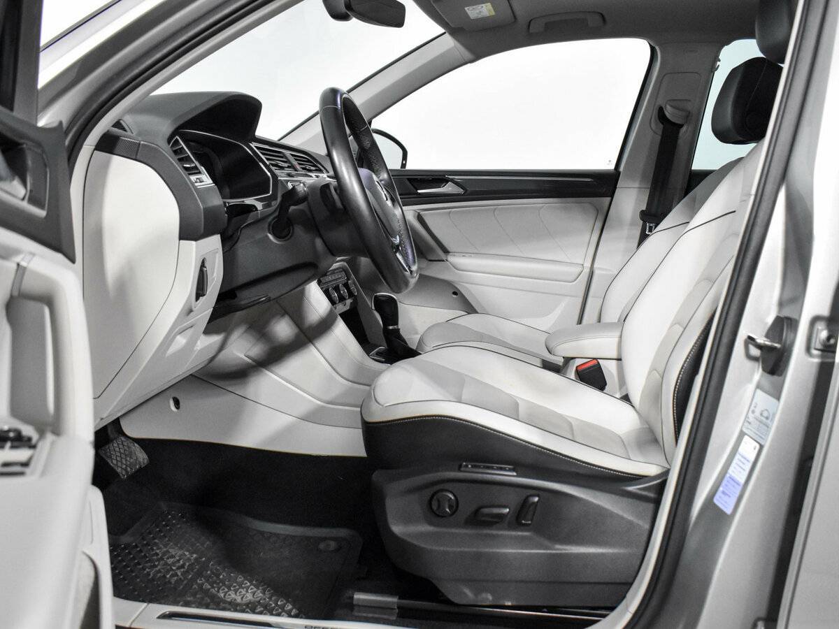 Фольксваген Тигуан б/у, 2017, Роботизированная. Фото: #7