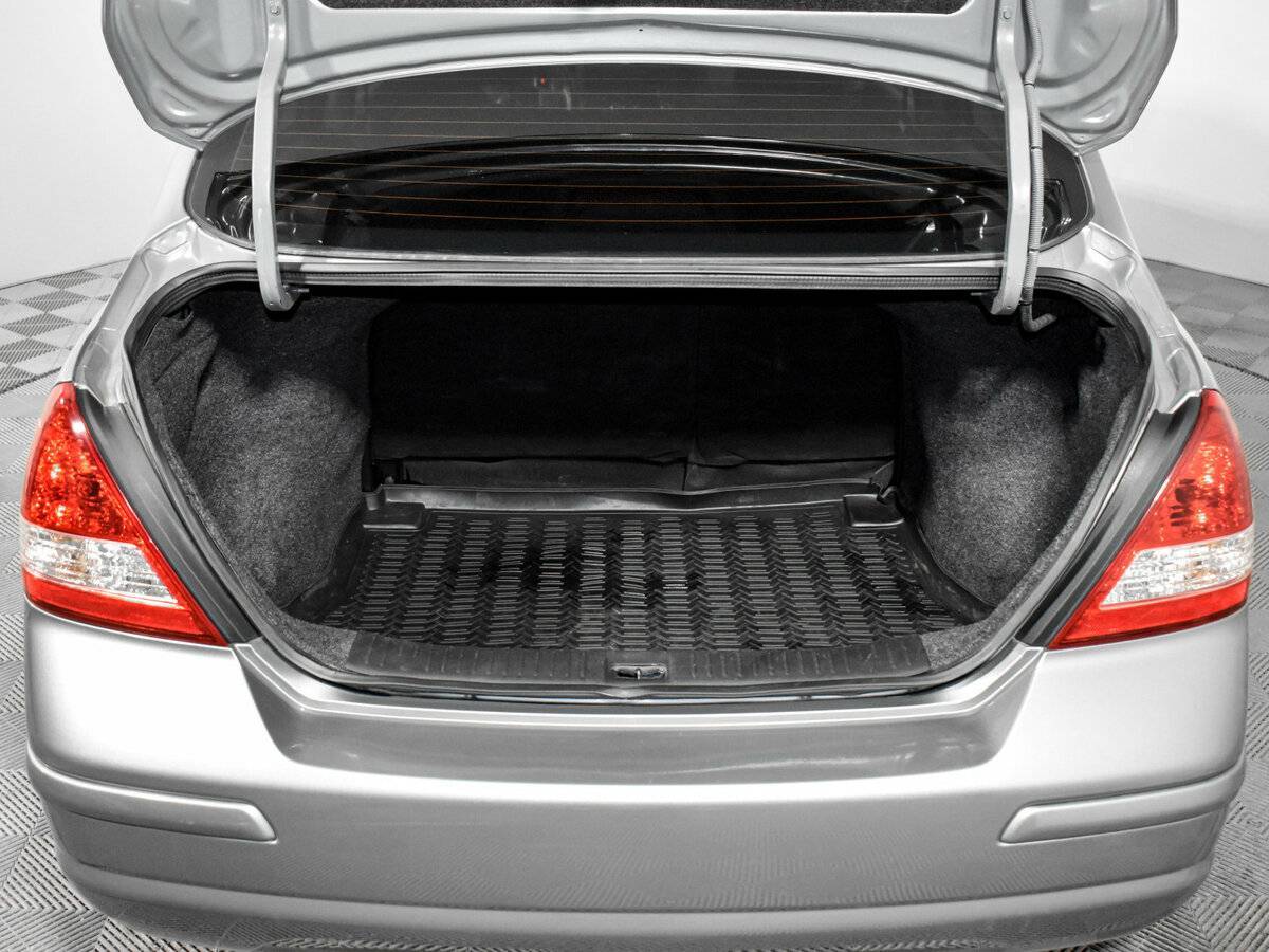 Ниссан Тиида б/у, 2013, Механическая. Фото: #16