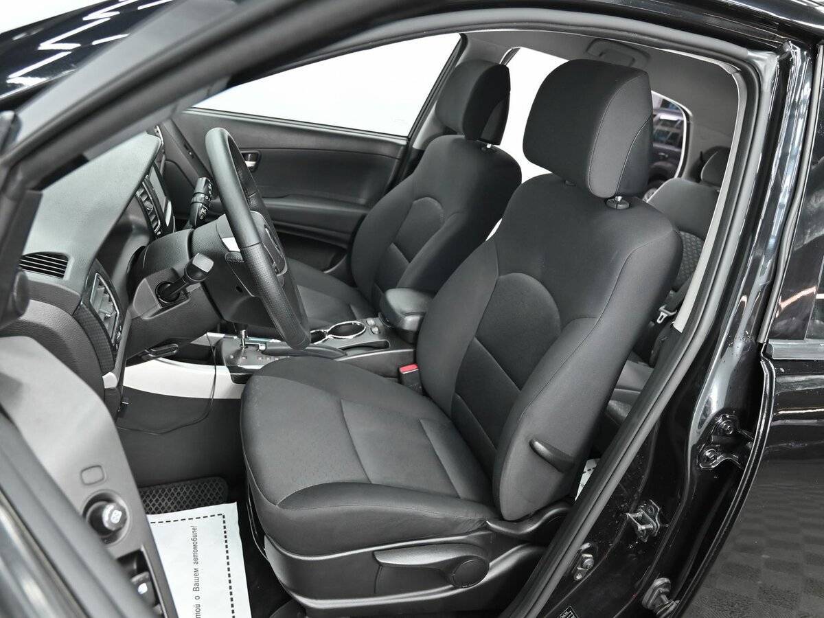 Сан-Ён Актион б/у, 2013, Автоматическая. Фото: #4