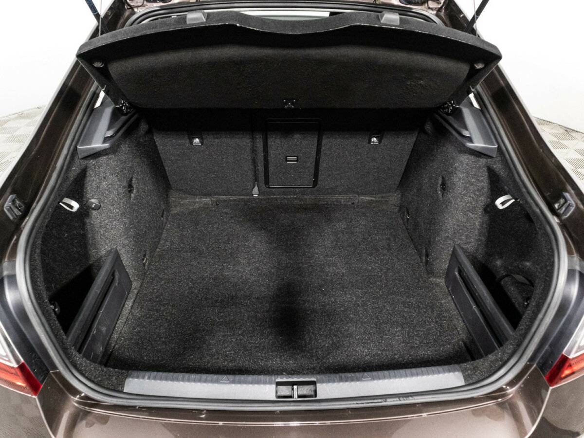 Шкода Октавия б/у, 2018, Роботизированная. Фото: #14