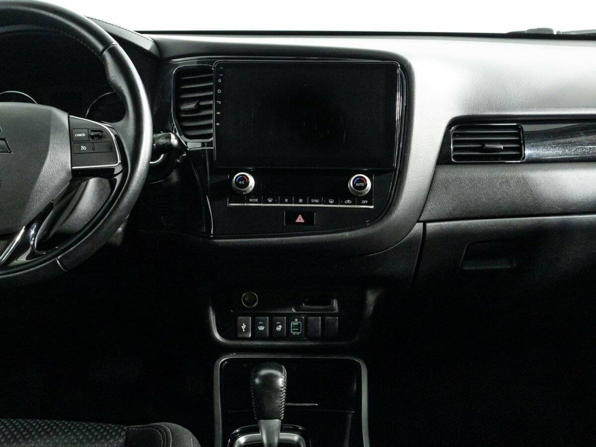 Митсубиши Оутлэндер б/у, 2020, Вариатор. Фото: #11