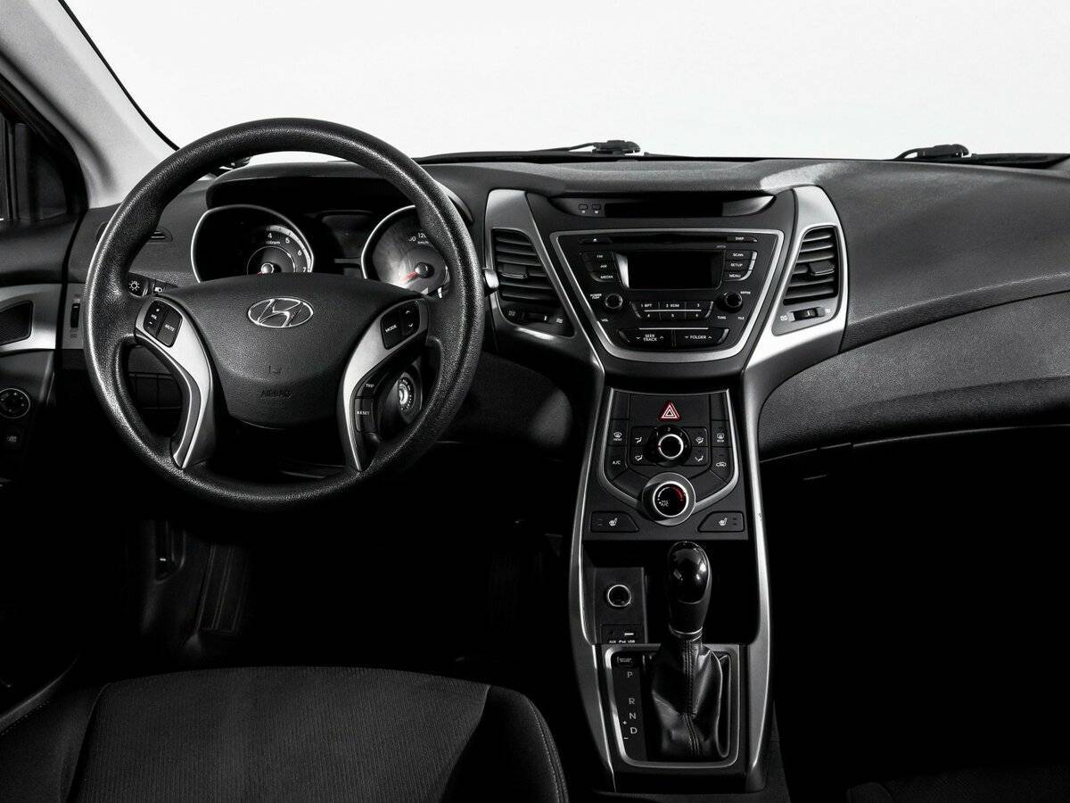 Хендай Елантра б/у, 2015, Автоматическая. Фото: #11