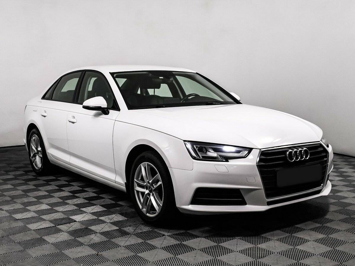 Ауди А4 б/у, 2018, Роботизированная. Фото: #2