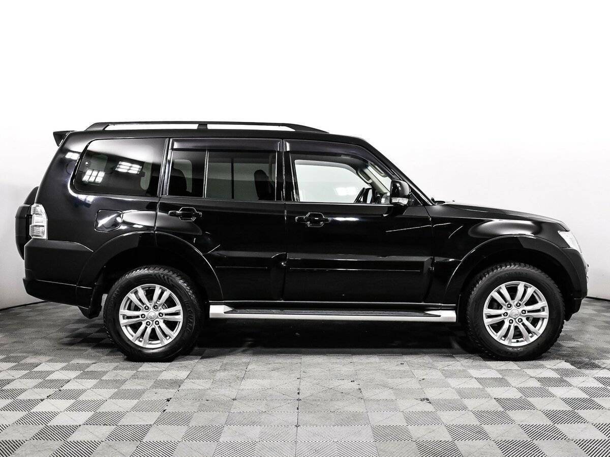 Митсубиши Паджеро б/у, 2015, Автоматическая. Фото: #3