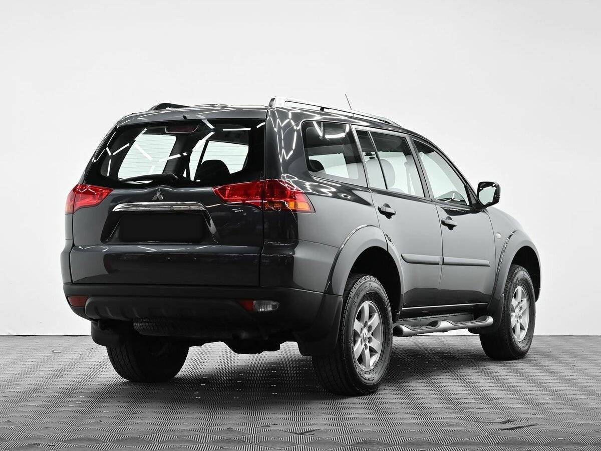 Митсубиши Паджеро Спорт б/у, 2012, Механическая. Фото: #3