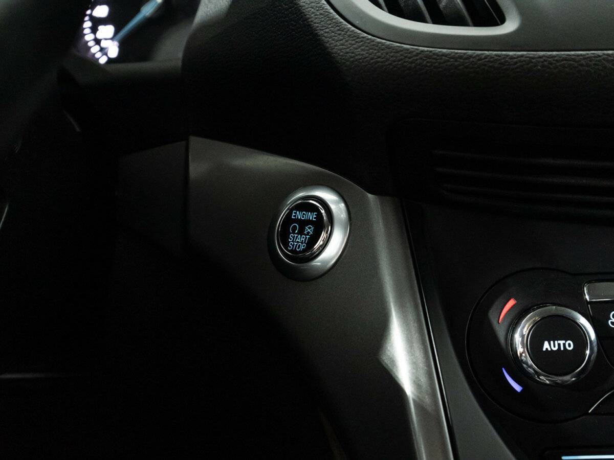 Форд Куга б/у, 2016, Автоматическая. Фото: #15